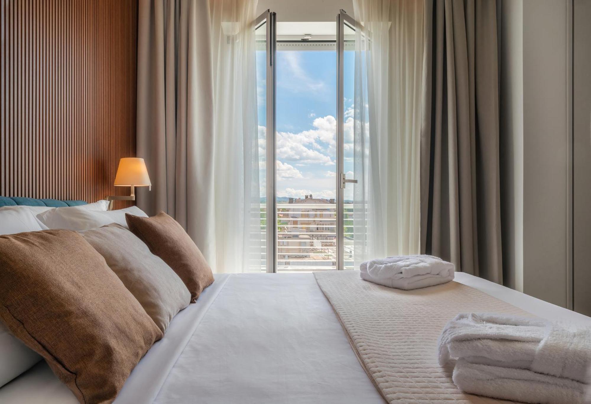 Hotel Universal 卡托利卡 外观 照片